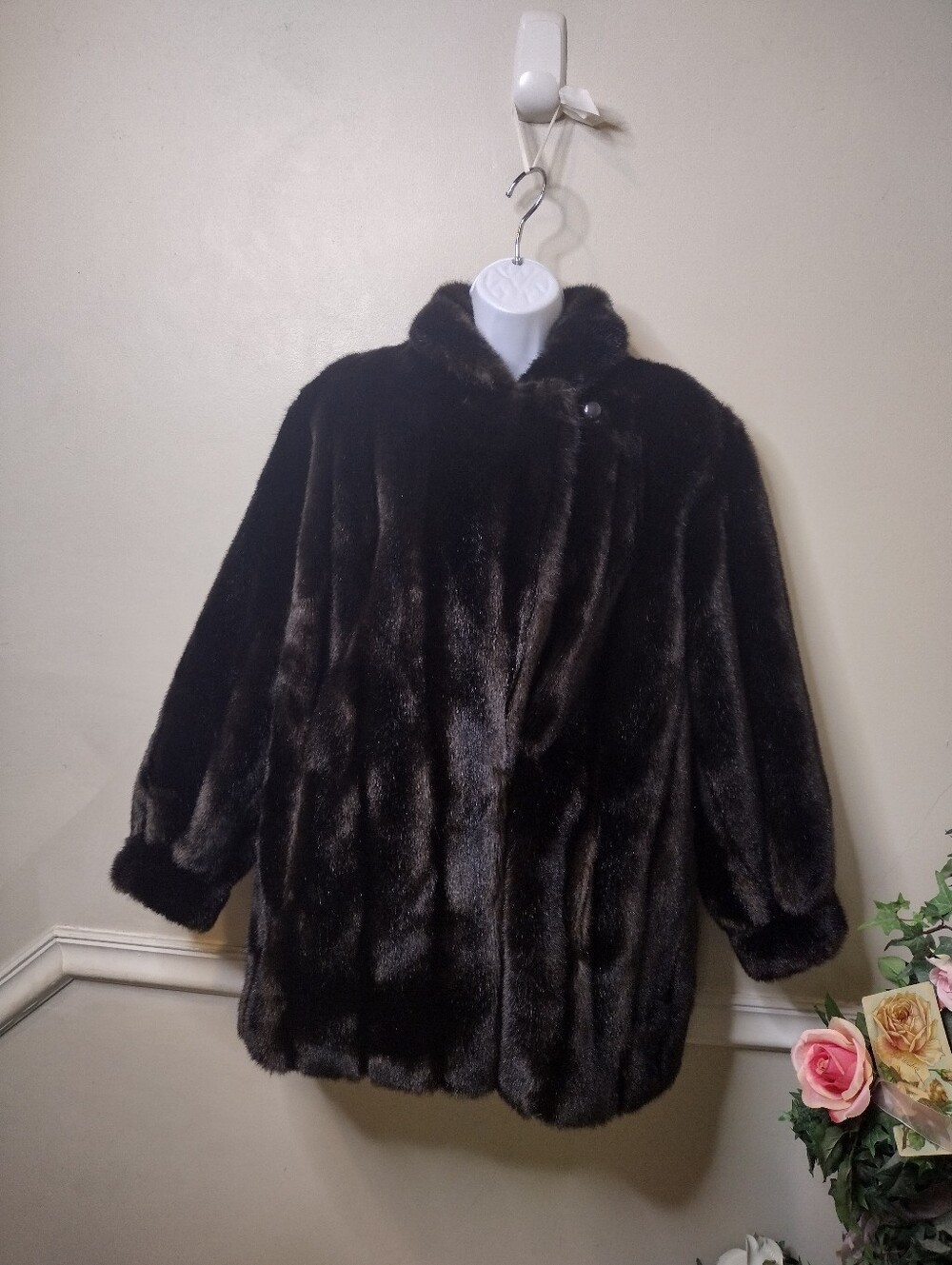 Vintage Hillmoor New York Dark Brown Faux Fur Coat - Picture 4 of 10